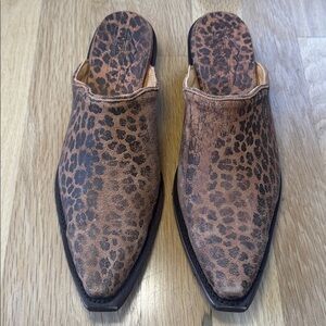 Overland Distressed Brown Leopard Print Mules leather leopardito sz 9